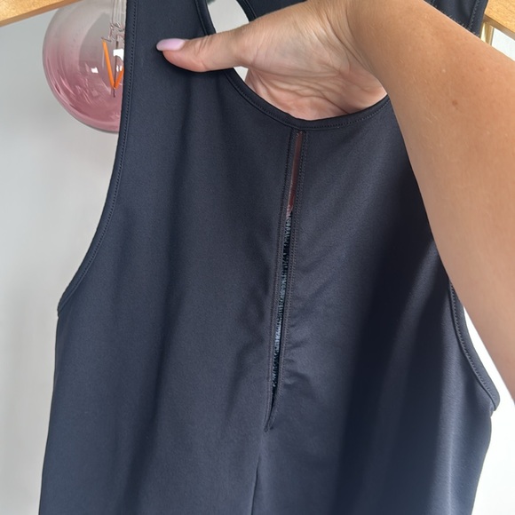 Alo High Neck Black Tank Top - Picture 3 of 7